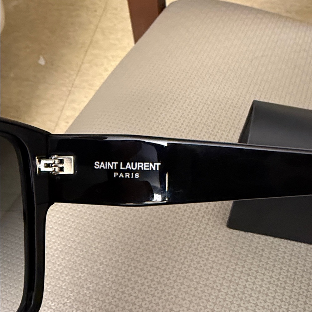 YSL Large Logo SO Black Sunglasses - Picture 4 of 6